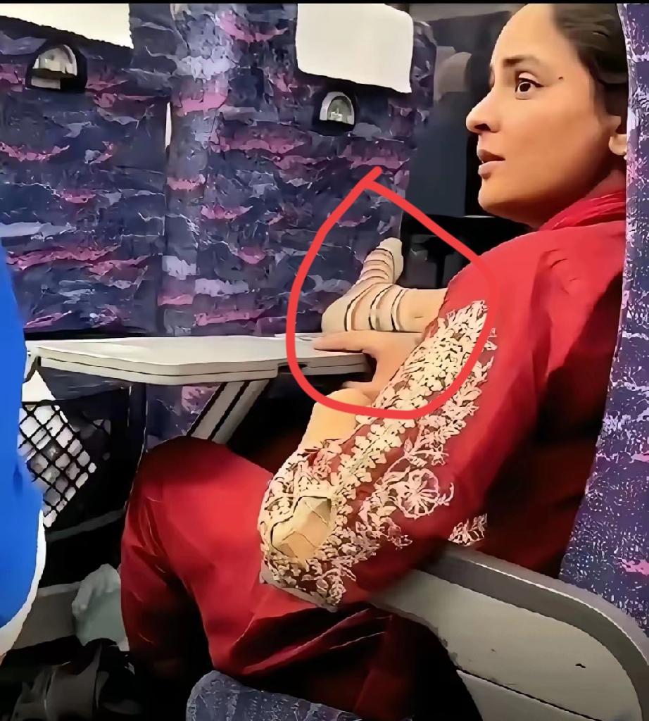 总觉得印度男人素质不高，没想到啊没想到，印度女人也是这种德行，这些人在印度不知道