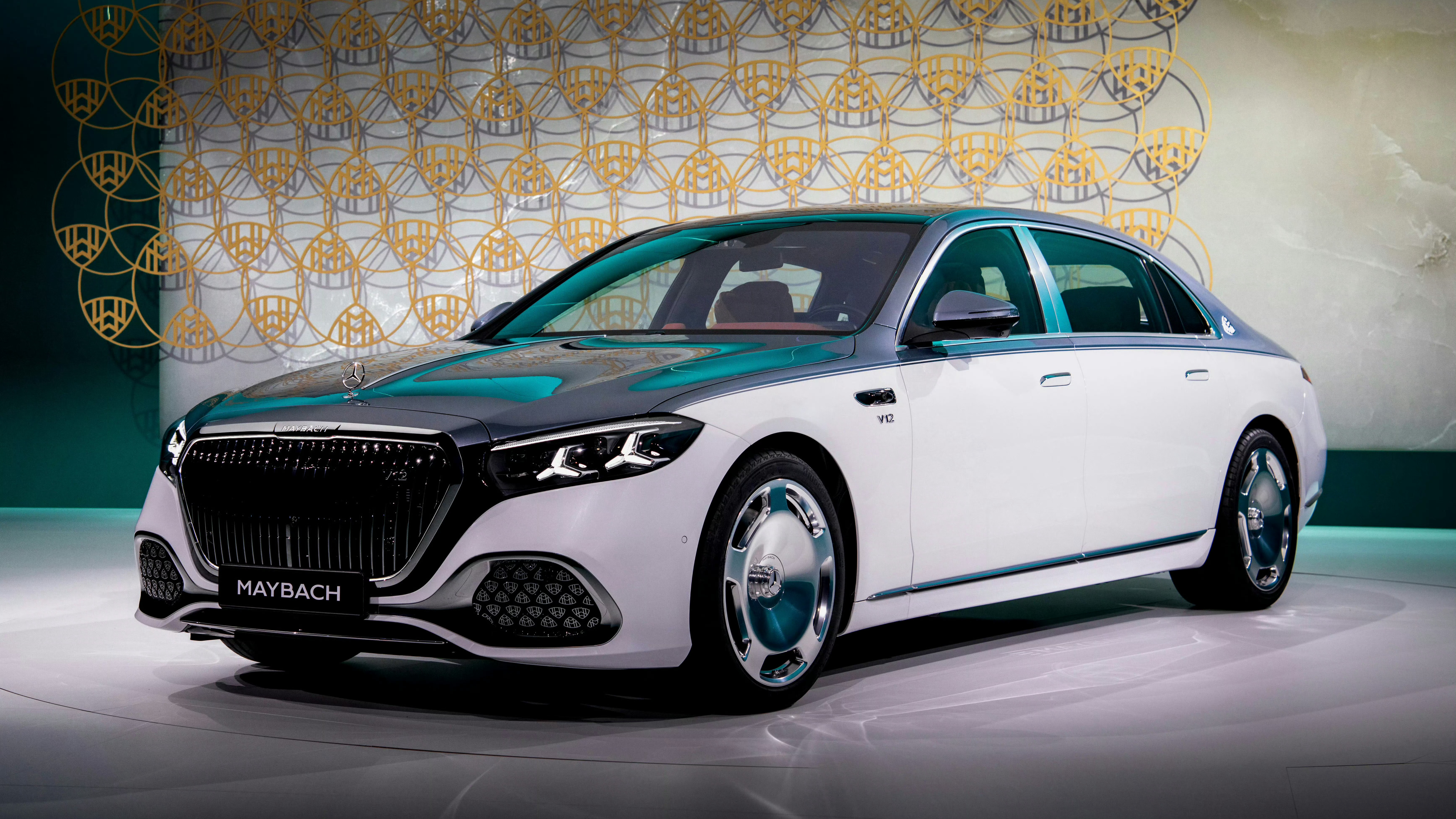 全新迈巴赫S级轿车！新一代迈巴赫s级轿车 -采用全新头尾灯设计语言，搭载奔驰自研