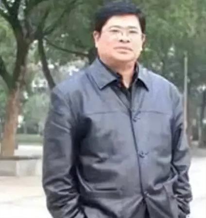 潜伏在台最长间谍李志豪，1998年揪出我军两名高级叛徒，后回香港16年牢门一关，