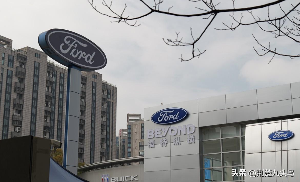 最近我们测试了福特的探险者，感觉相当不错，也让我有进一步了解福特的想法，于是本周