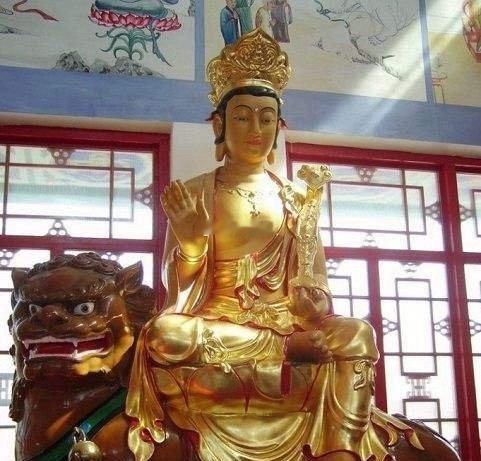 菩萨已经对你九十九次弯腰，再不接住这份好运，菩萨就要离你而去。这是一个关于缘分的