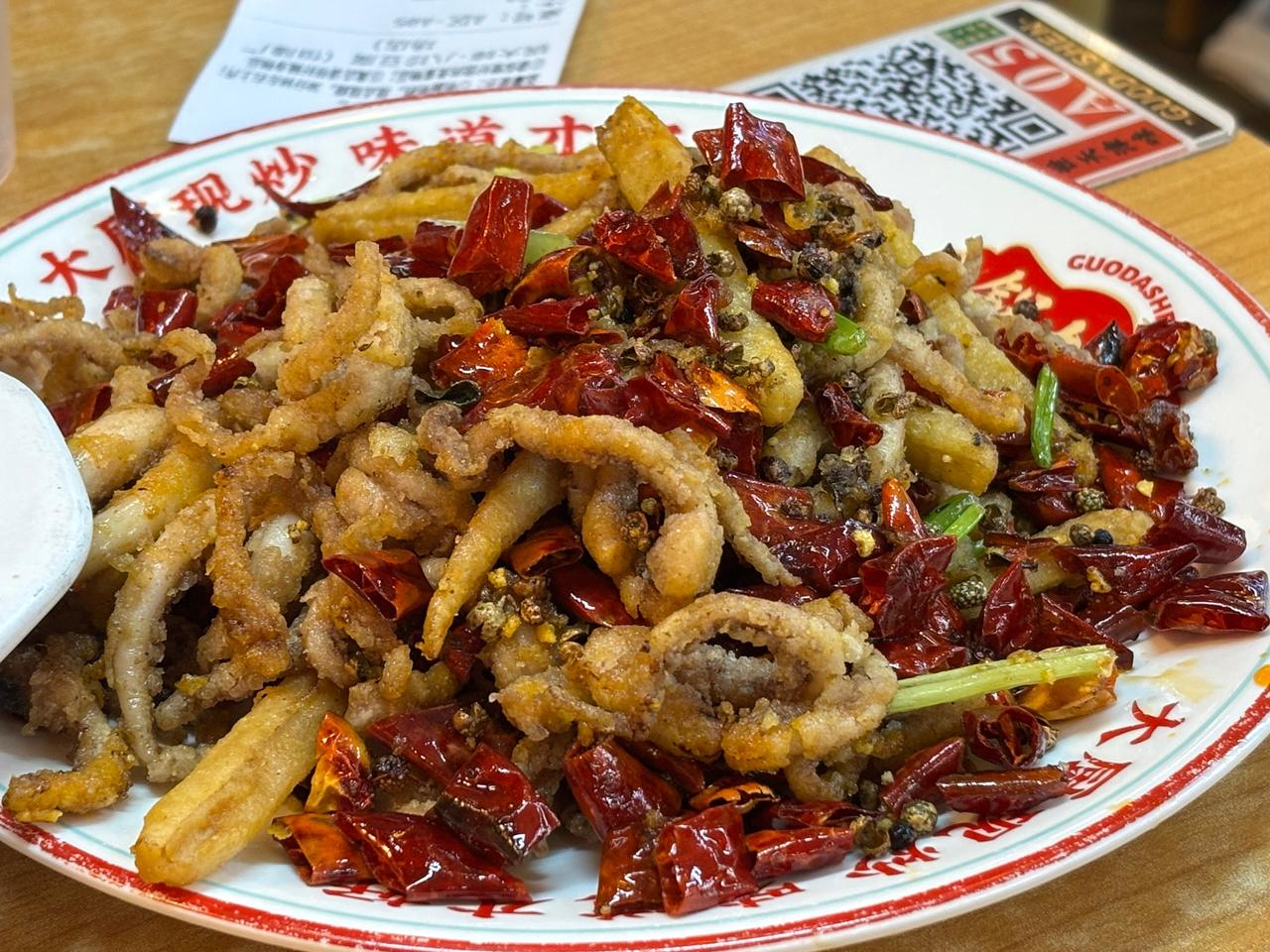 大家快来夸夸我吧，我去天津和平路排名第一的天津菜馆吃饭，点了四个菜，1牛肉粒、2