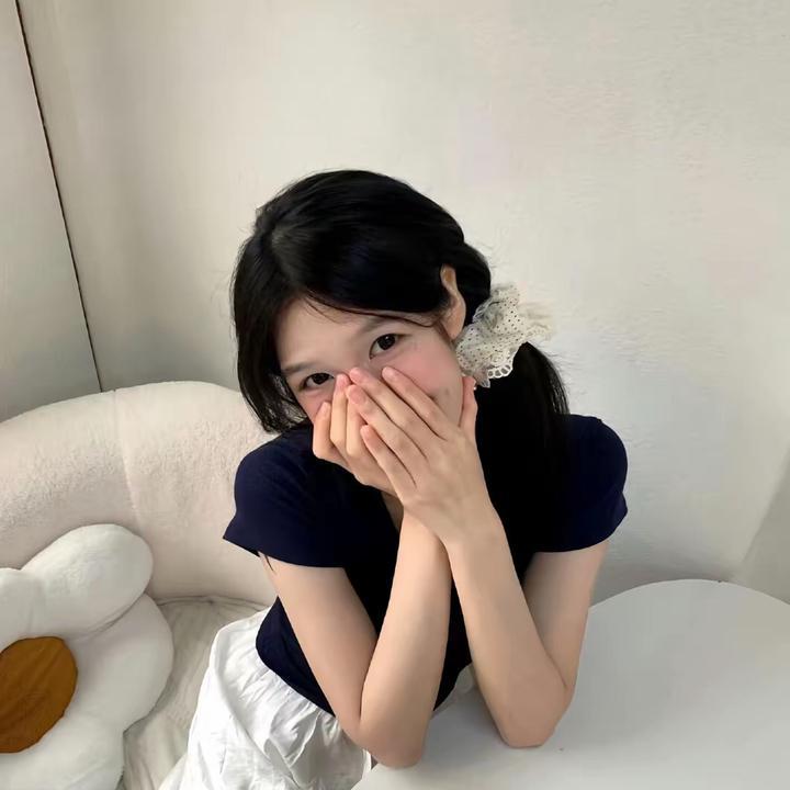 我的女儿以后长大了
我不要求她能力出众
不要求她学习拔尖
不要求她做自己不喜欢做