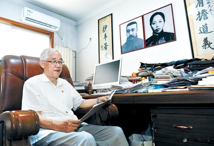 2005年，中纪委接到举报，声称李大钊的亲孙子李宏塔涉嫌贪污受贿，生活极度奢靡！