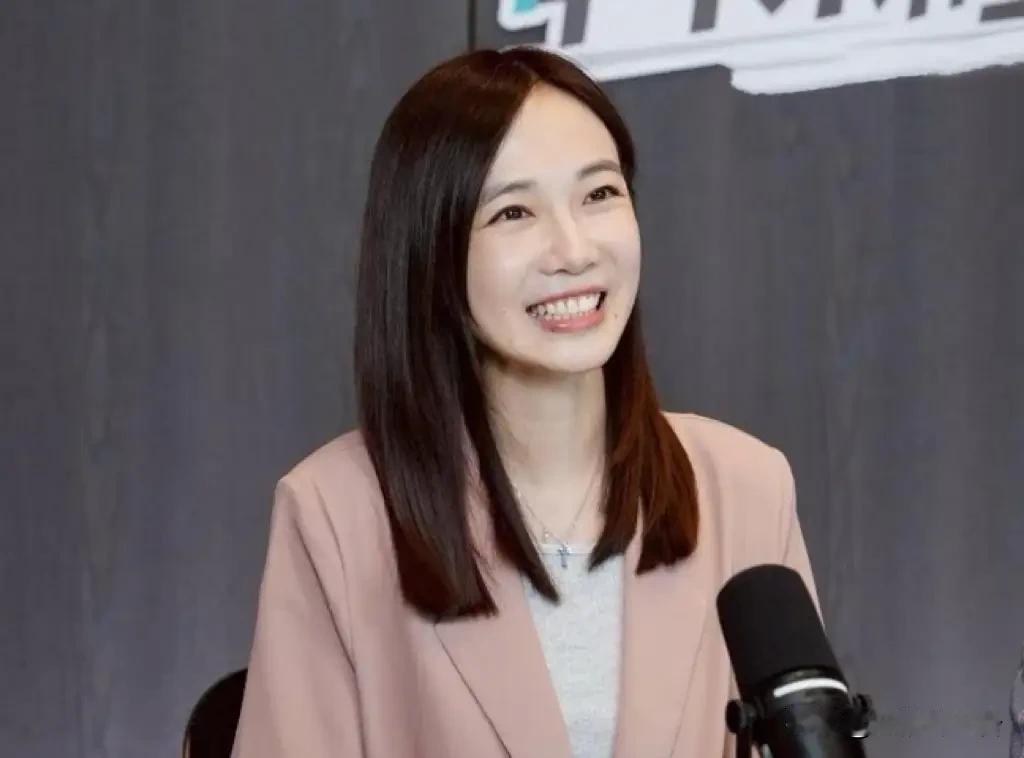 就在刚才，

台湾政坛传来一条消息，表面上客客气气，内里却让不少人品出了别样的滋