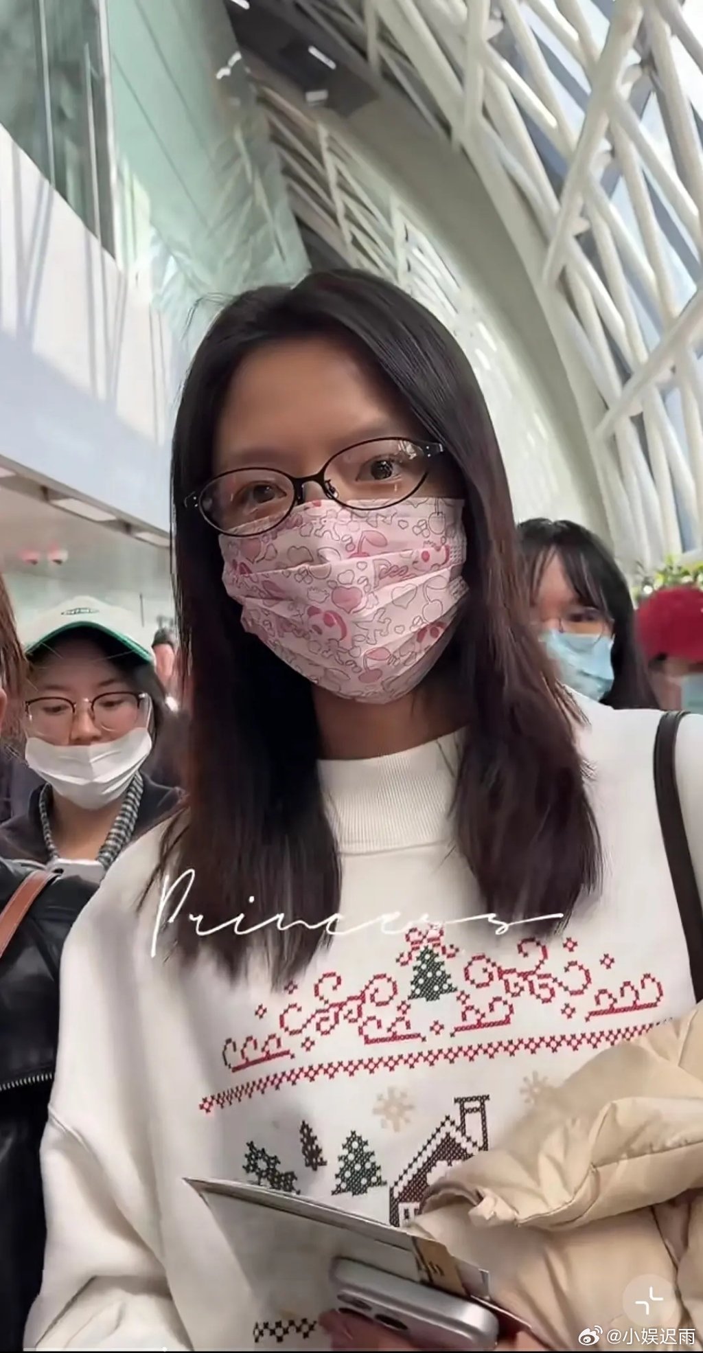 这位女明星是任敏吗 怎么成这样了 