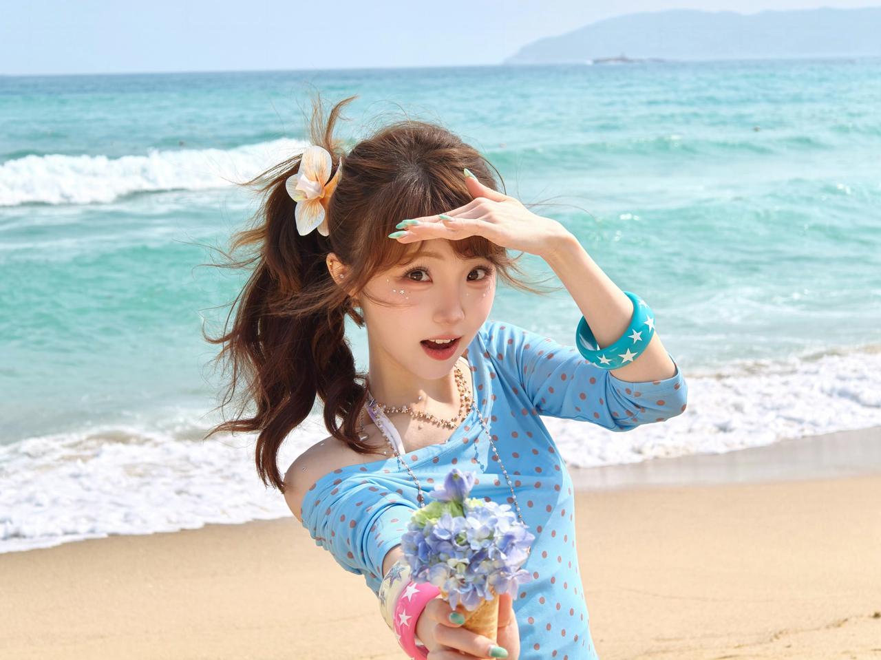 海浪、沙滩和泡泡，是夏天给的治愈魔法。把烦恼丢进海里，只留阳光、海风和满溢的快乐