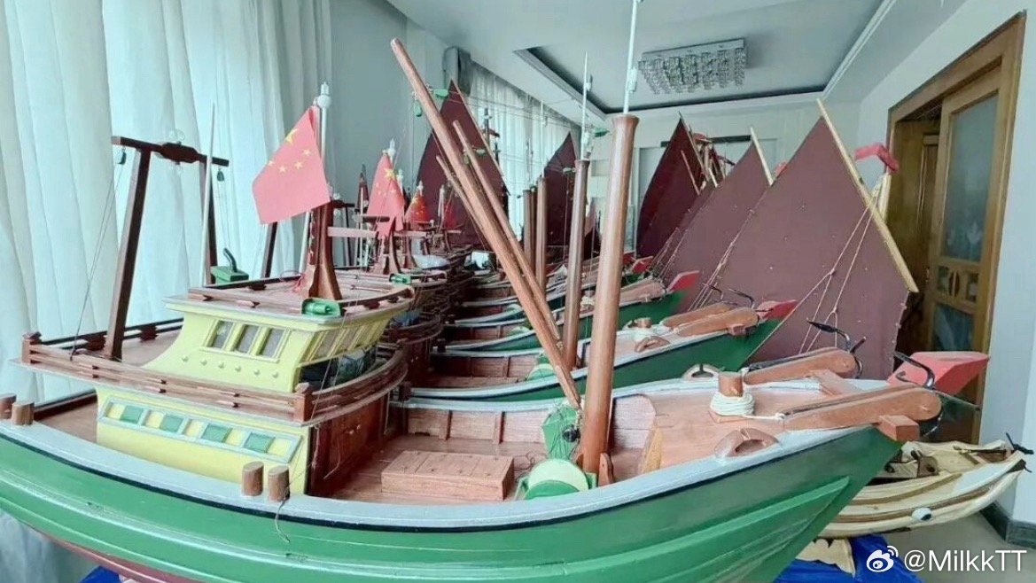 75岁玉环老人用非遗船模传承一代人的记忆老人手中打磨的，不只是一根根弯曲的龙骨，