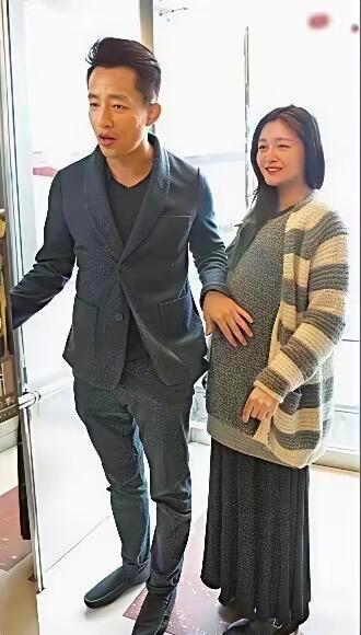 当年徐熙媛怀孕，汪小菲恨不得拿个大喇叭告诉全世界——我老婆怀孕了！ 