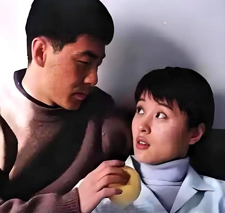 陈建斌留下一封信就搬走了，结束了和吴越五年的感情。

2005年，陈建斌拍《乔家