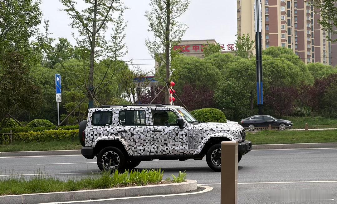 最近很多人埋怨长城的HEV怎么那么慢？慢不慢？说实话，确实很慢。不光HEV慢，干