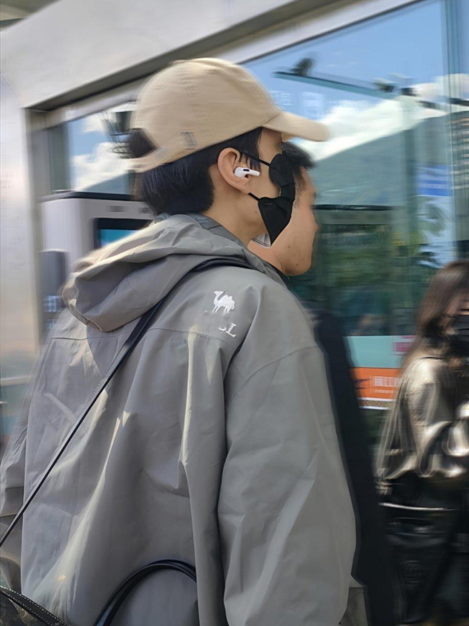 无予伦毕 💛无予伦毕 晚上好~路过的tt我