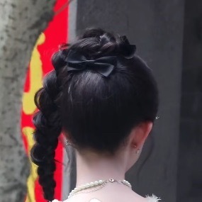 🍠出了好多孟子义发型的教程 眼睛会了手妹学会呐 这期跑男快播 让我仔细瞅瞅这个
