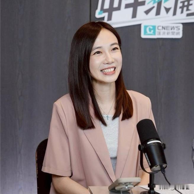 20250521台湾民众党前发言人杨宝贞，昨日在脸书宣布退出台湾民众党党籍，民众