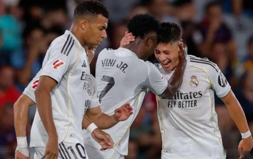 4-3逆转！姆巴佩拯救皇马：欧冠首次大四喜+创33年历史，获评10分北京时间11