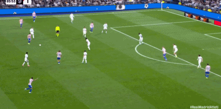 皇马3比2马竞西甲第29轮上演马德里德比，皇马凭借维尼修斯和巴尔韦德的进球3比2