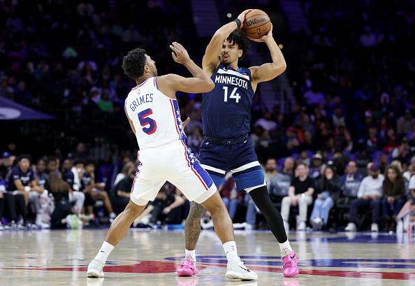 明尼苏达森林狼裁掉了双向合同球员朱尔斯·伯纳德。森林狼本周早些时候才签下伯纳德，