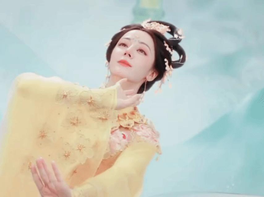 迪丽热巴 神女下凡 看到真嫦娥了！迪丽热巴古装真的太好看了！为热巴永接古装[爱你