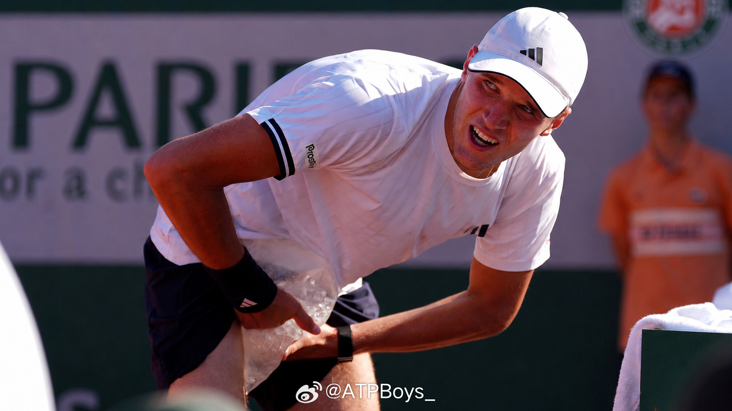 法网2026 看不得一点球员难受门希克丨atpboys