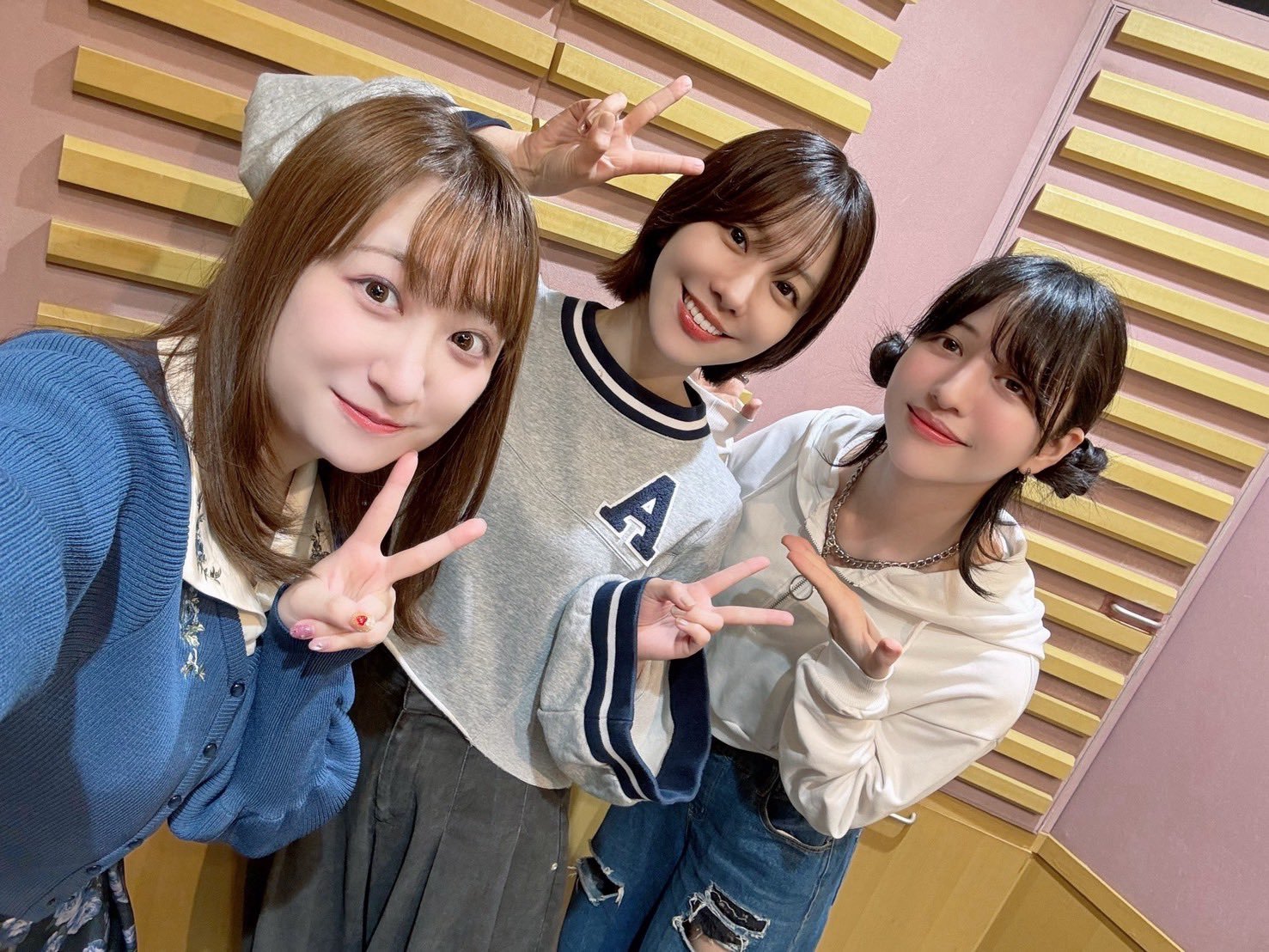 高尾奏音寺川爱美米泽茜