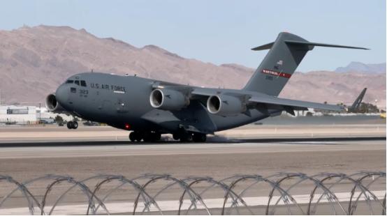 伊朗可能被骗了！
 
2026年4月8日，各大航空追踪网站的消息刷爆了军事圈，美