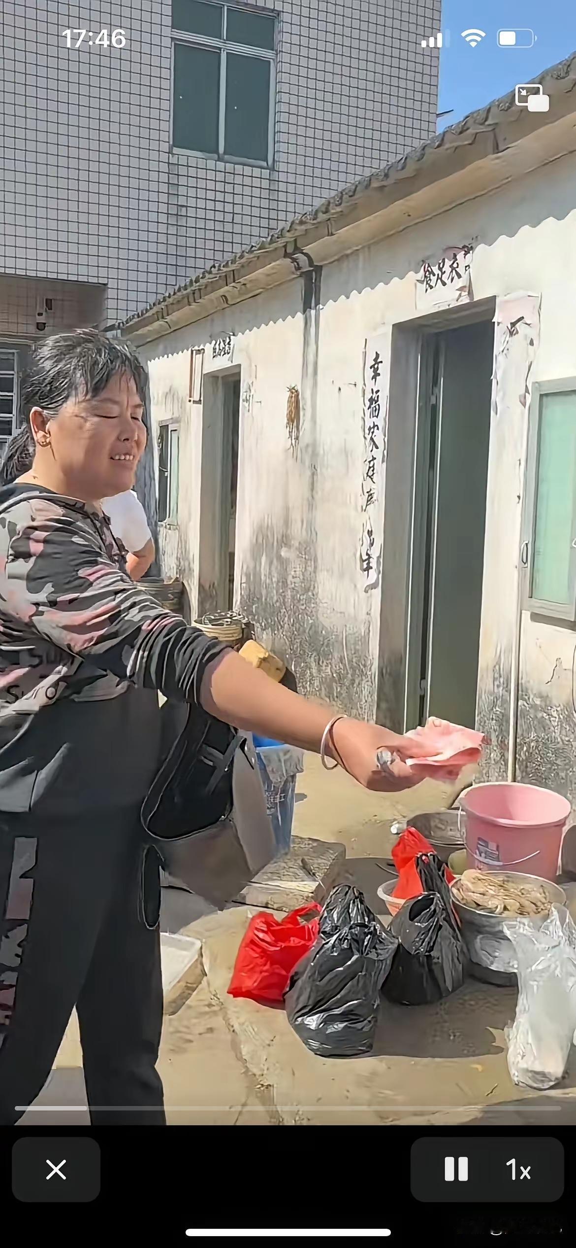 全红婵妈妈现在是越来越豪横了！

每次回家看妈妈都要送好几百块钱，但是看到她们现