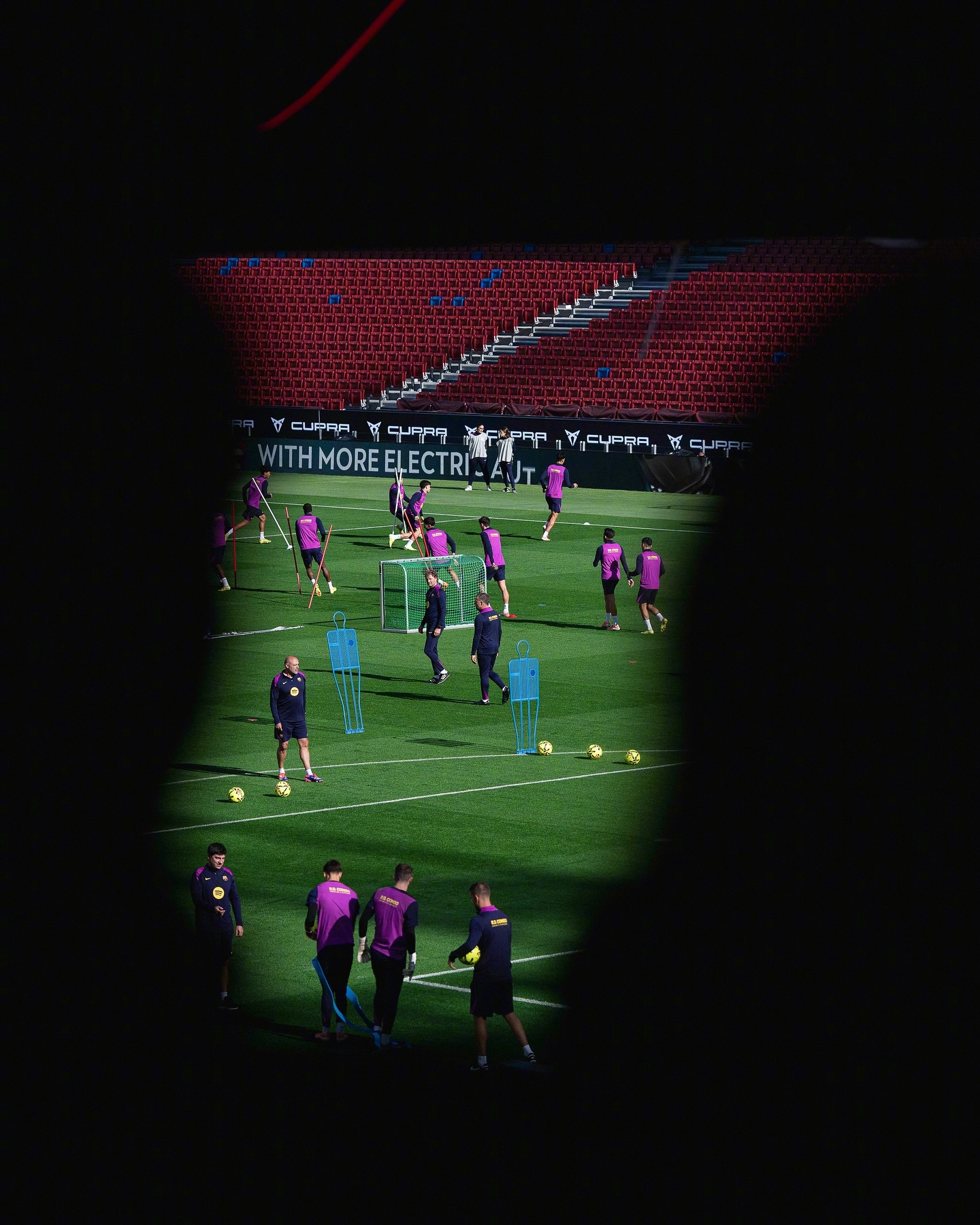 POV:当你坐在Spotify诺坎普球场的看台上🏟️ 🔴🔵