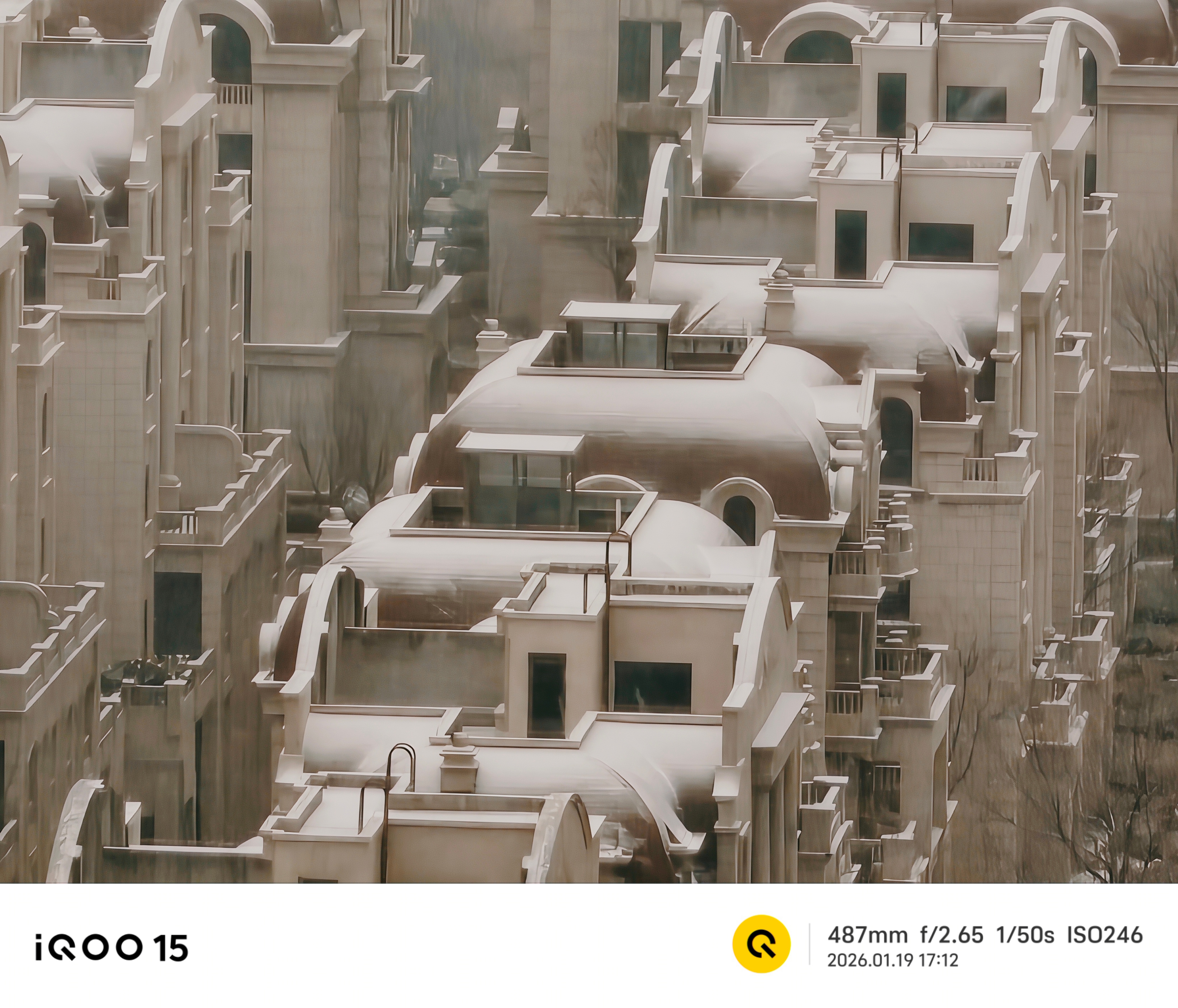 我觉得iQOO 15的拍照还可以啊，为什么网上那么多人黑嘞？iqoo