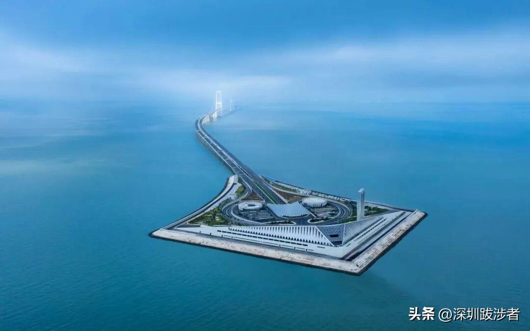 一番番腾笼换鸟，深圳是目前国内单位面积产出率最高的城市，如果保持不扩容，持续优化