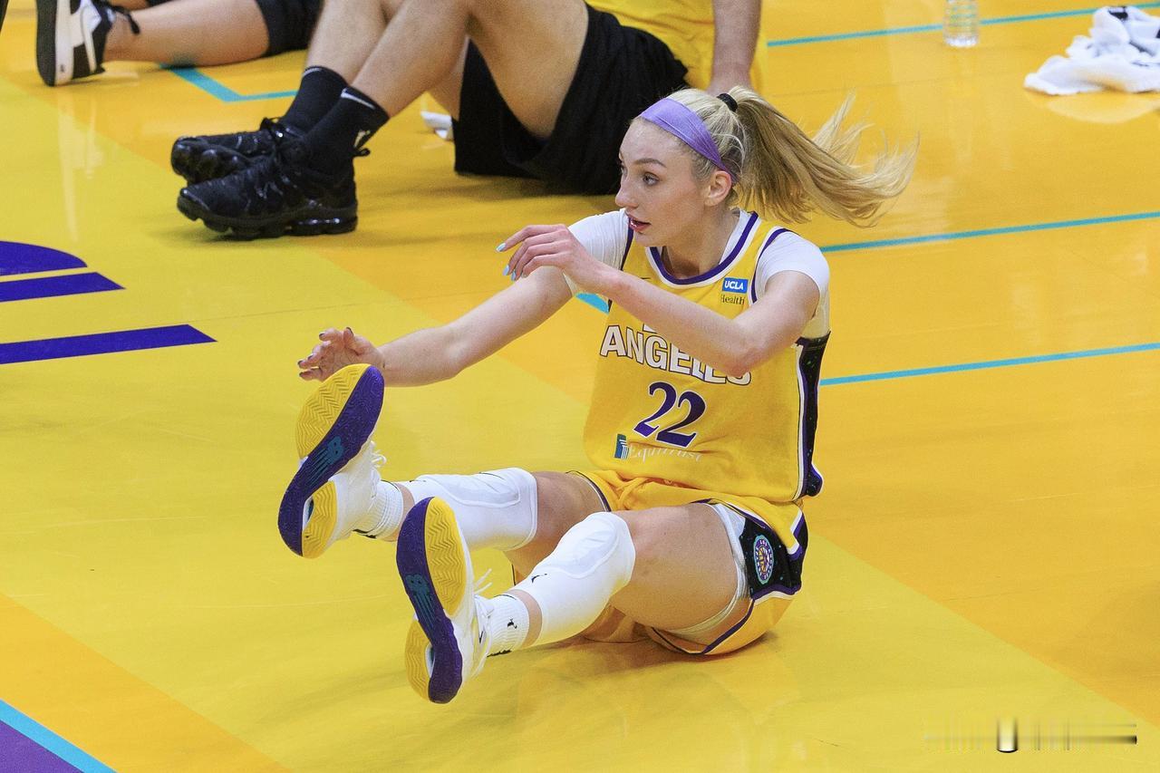 库里教妹遭重大打击🤕WNBA榜眼秀布林克左膝前十字韧带撕裂
👀Woj：小佩顿