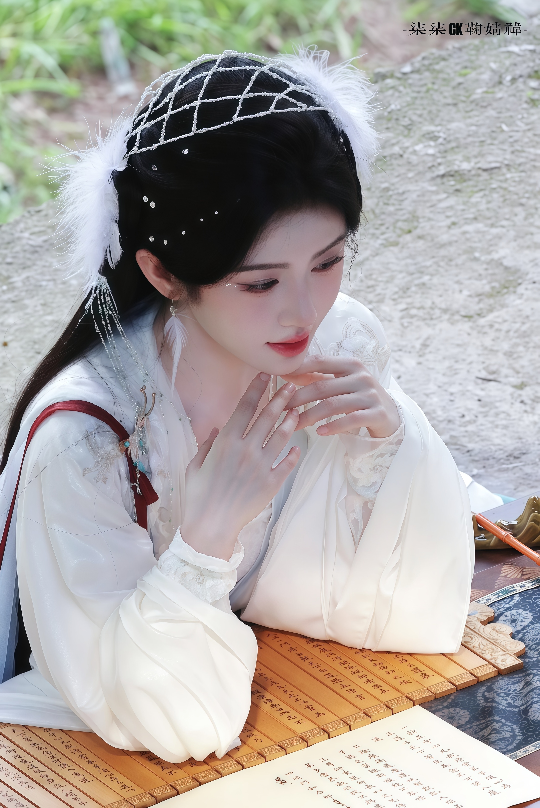 鞠婧祎鞠婧祎鞠婧祎苏绿夏 羽缀云鬟衣胜雪，竹笺漫阅避尘嚣7.6鞠婧祎苏绿夏 白衣