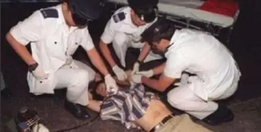 叶继欢女儿考上清华这事我刷到三遍才信。

贼王老爸拿AK抢金铺蹲苦窑，女儿却在清