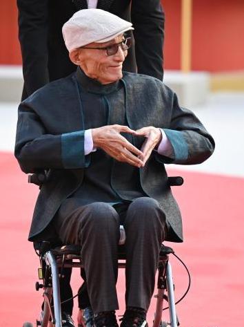 赵丽蓉走了，我没往心里去！
闫怀礼走了，我也没往心里去！
直到游本昌走了，我是真