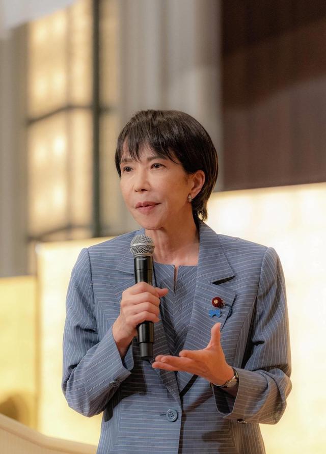 美日万万没想到！
中国会拿出“杀手锏”！
美日输得彻彻底底！

高市早苗。
那番