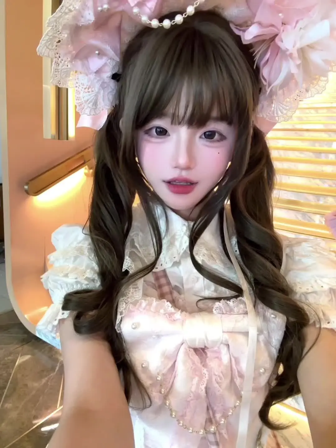 也是穿上昭和doll新色啦 粉白色拿到手比图片还好看！！