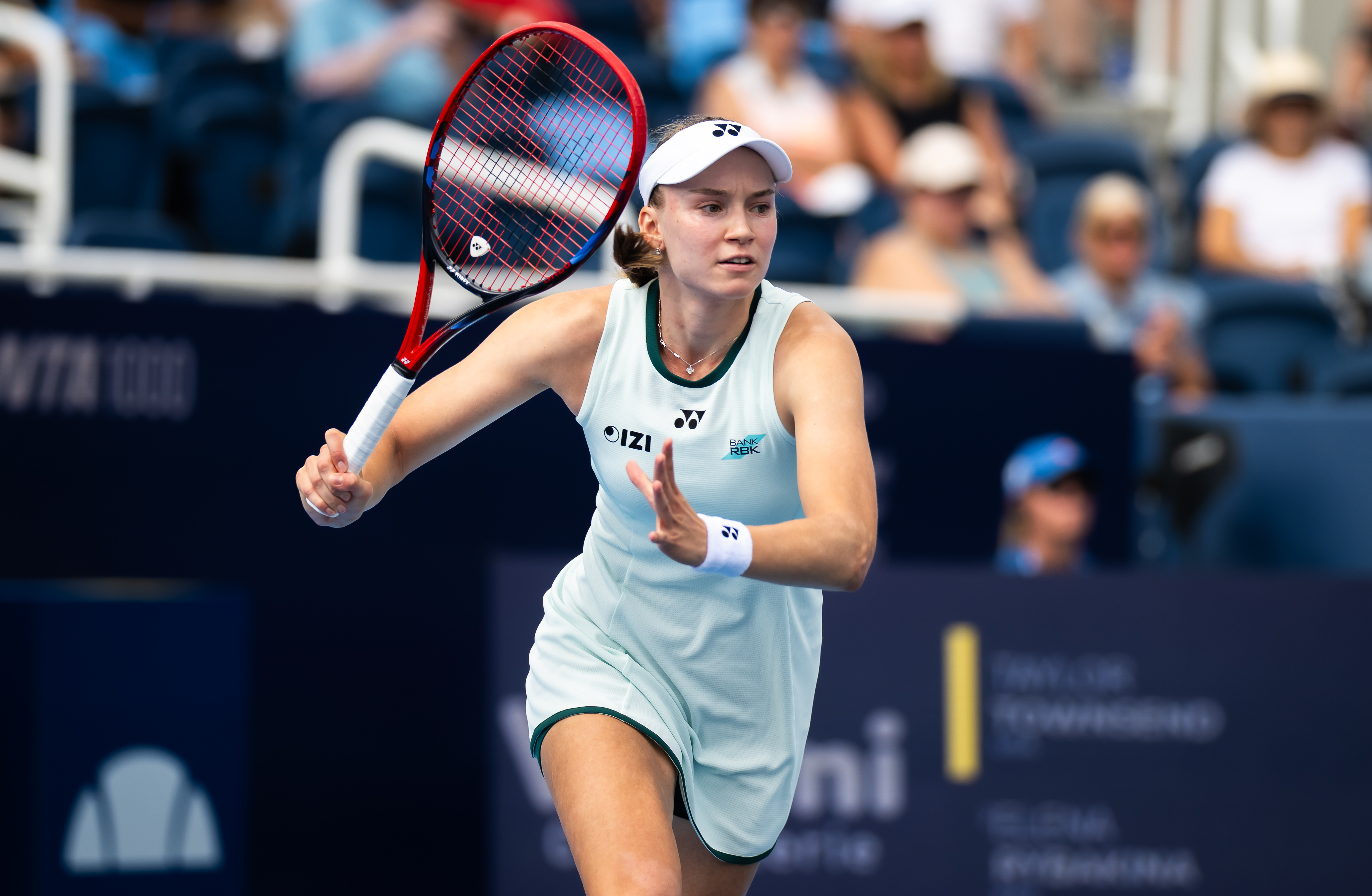 赛季第40胜✅WTA1000辛辛那提站第二轮，2号种子莱巴金娜以6-3 6-4击