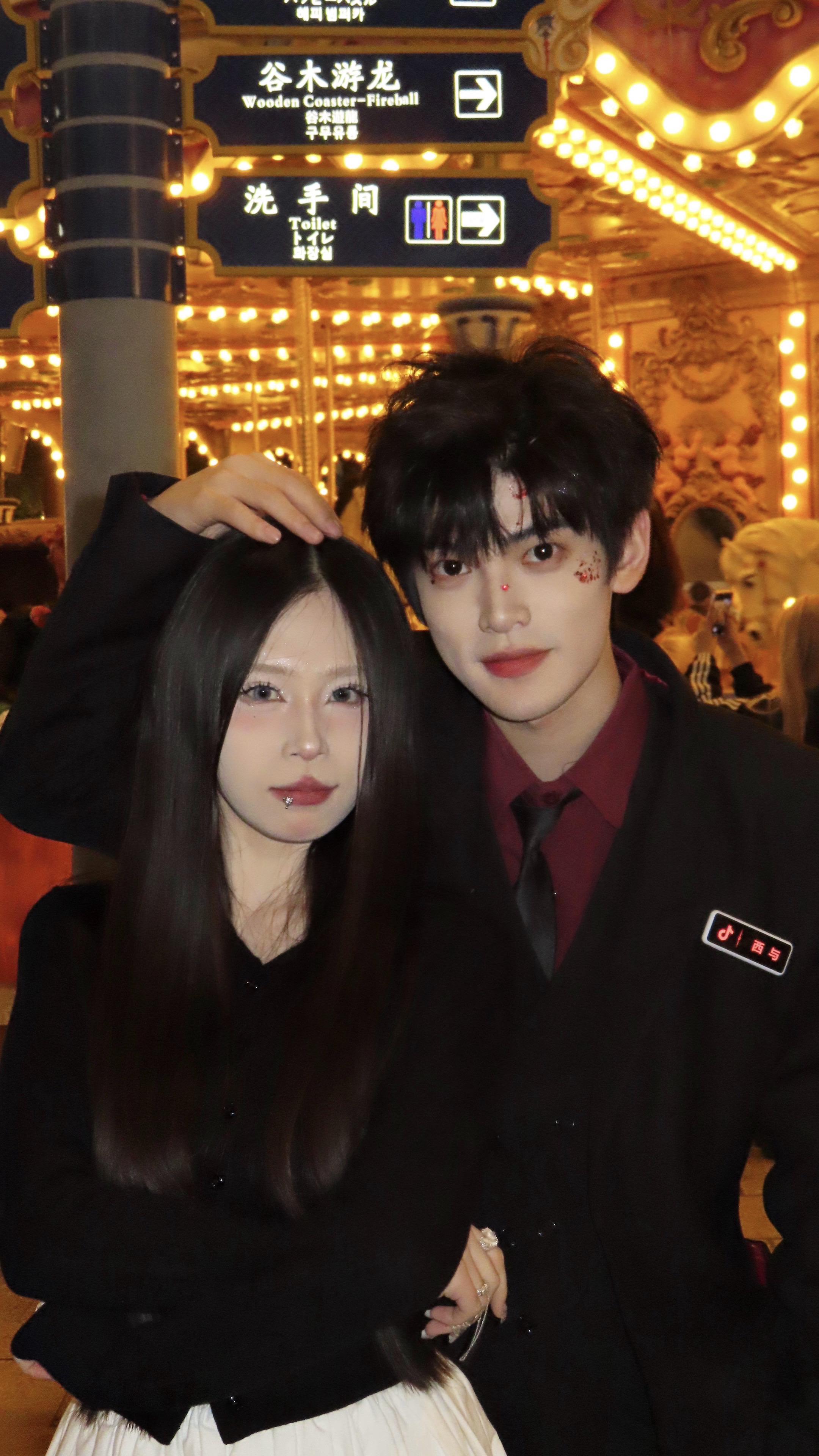 西与 上海欢乐谷惊奇潮玩节