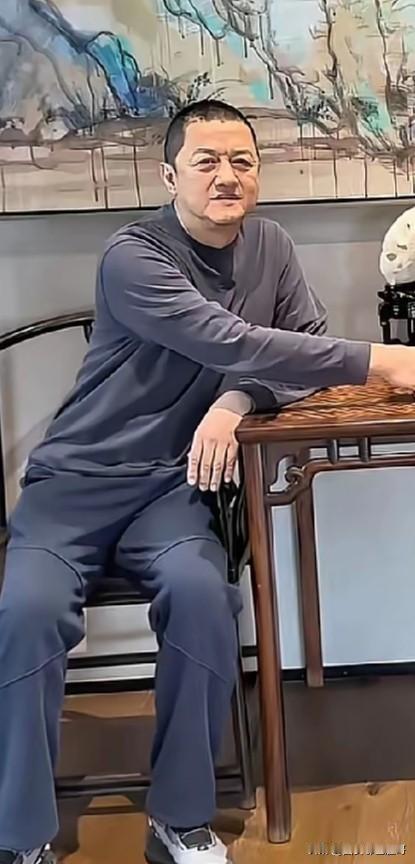 啥也不说啦！这样的明星多来点！老百姓最欢迎！