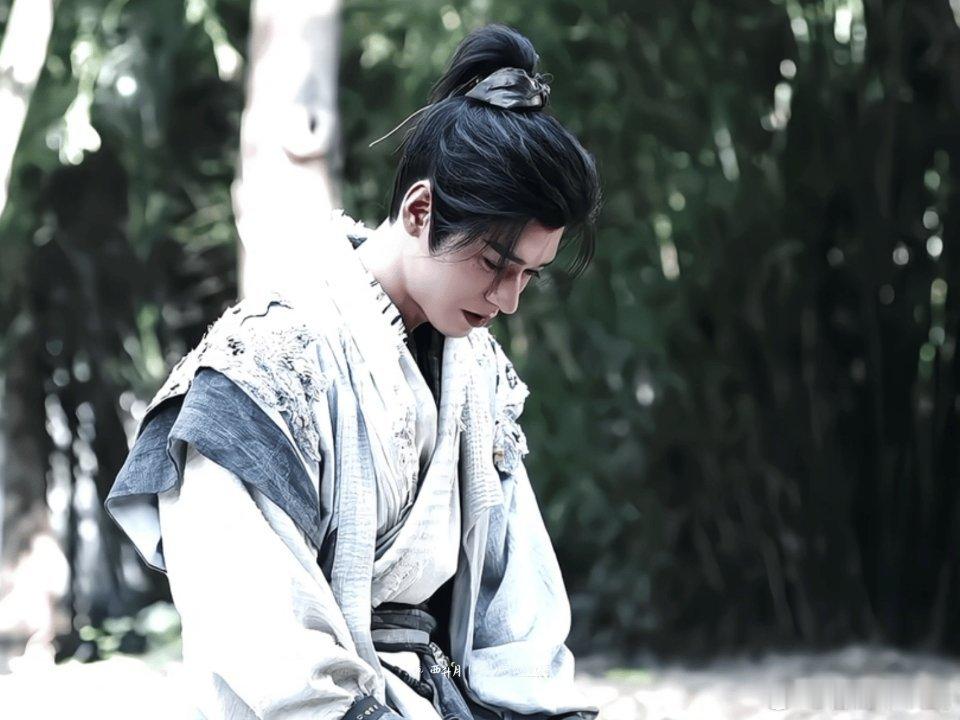 龚俊白衣公卿发狠时的尖锐and脆弱时的易碎都好迷人🥺好适合武侠