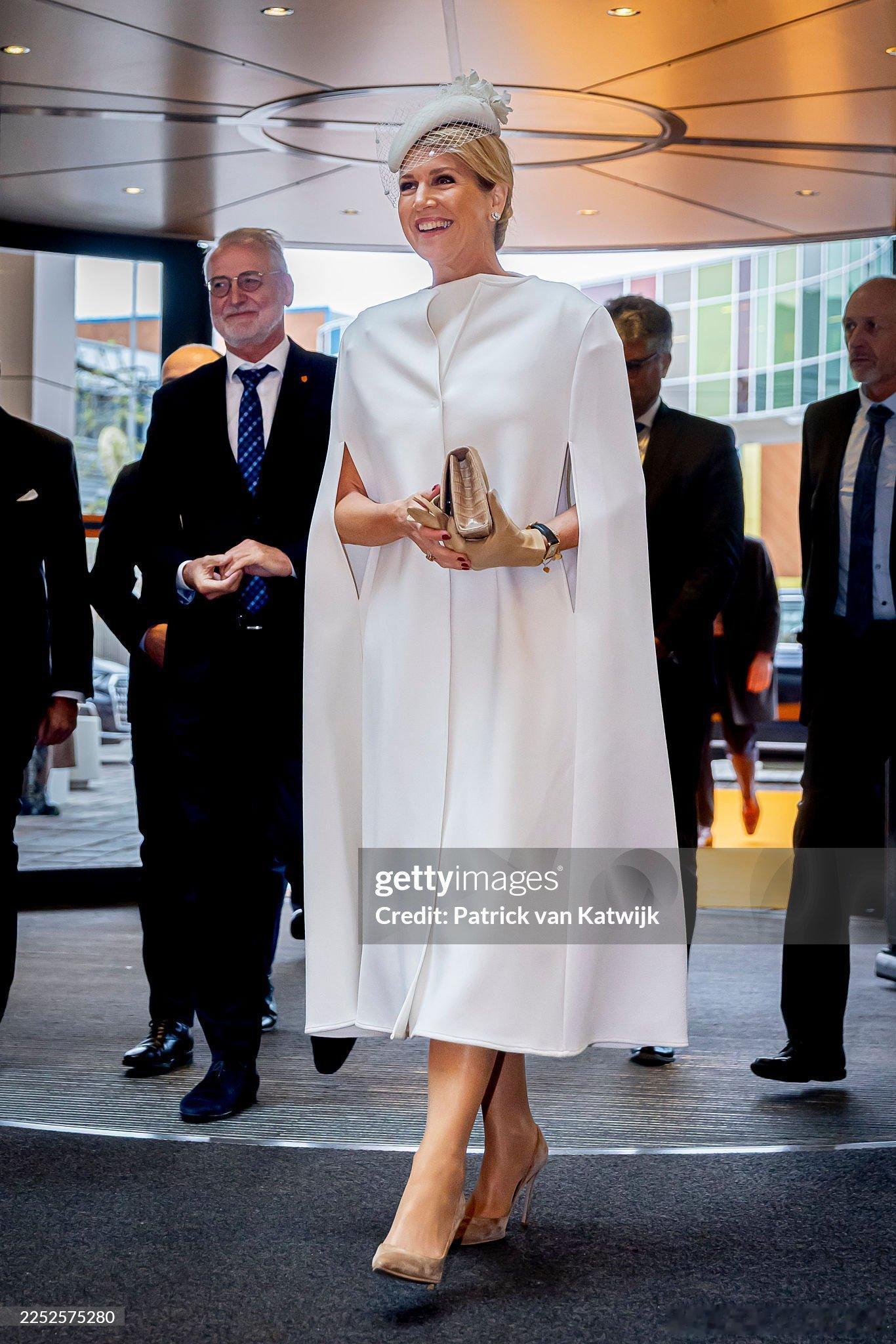 新闻 2025.12.18 荷兰王后玛克西玛在乌得勒支的玛克西玛王妃儿童肿瘤中心