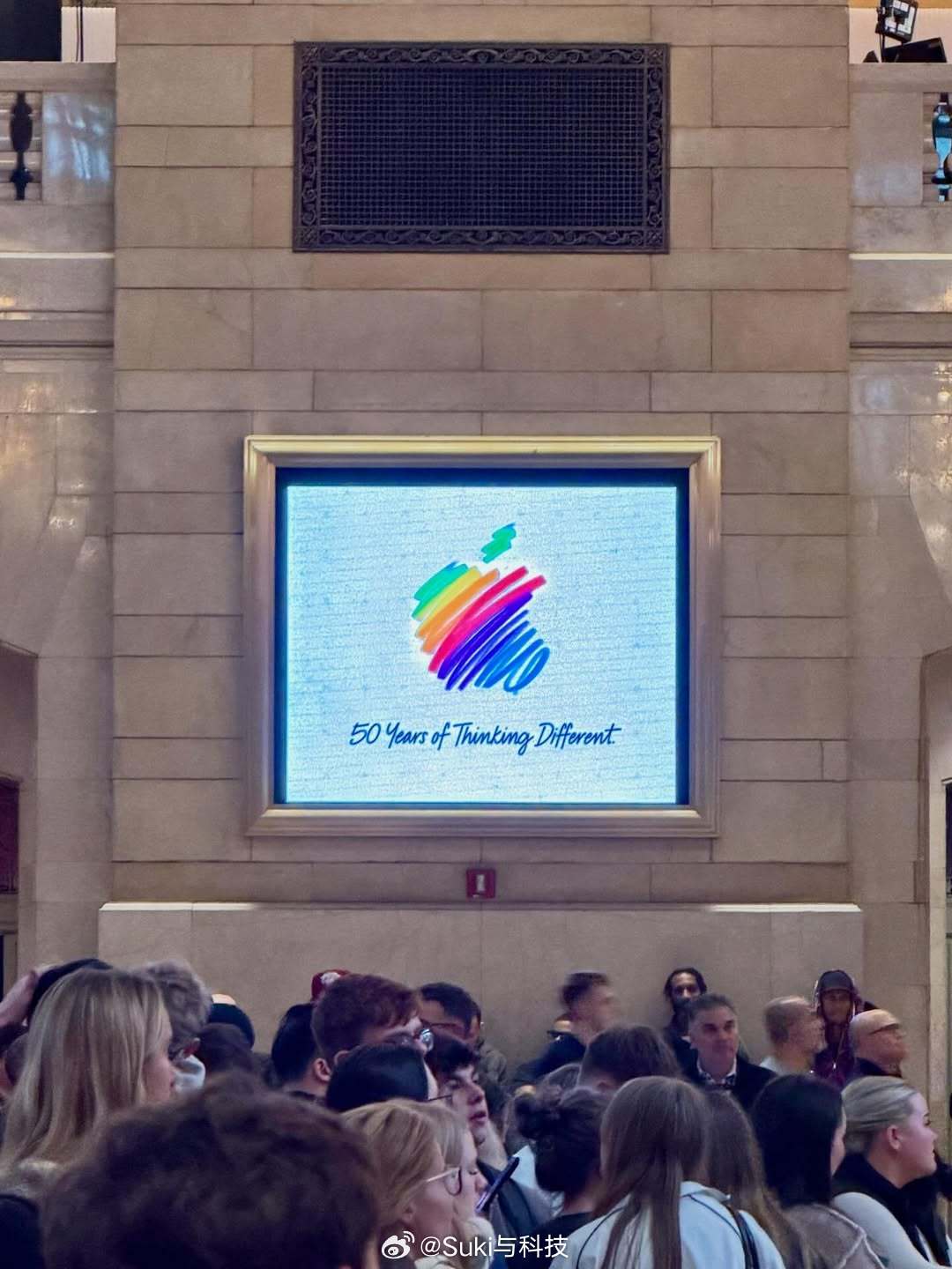 AI时代，苹果需要的不是另一个库克特努斯成为苹果下一任 CEO，苹果大概率会继续