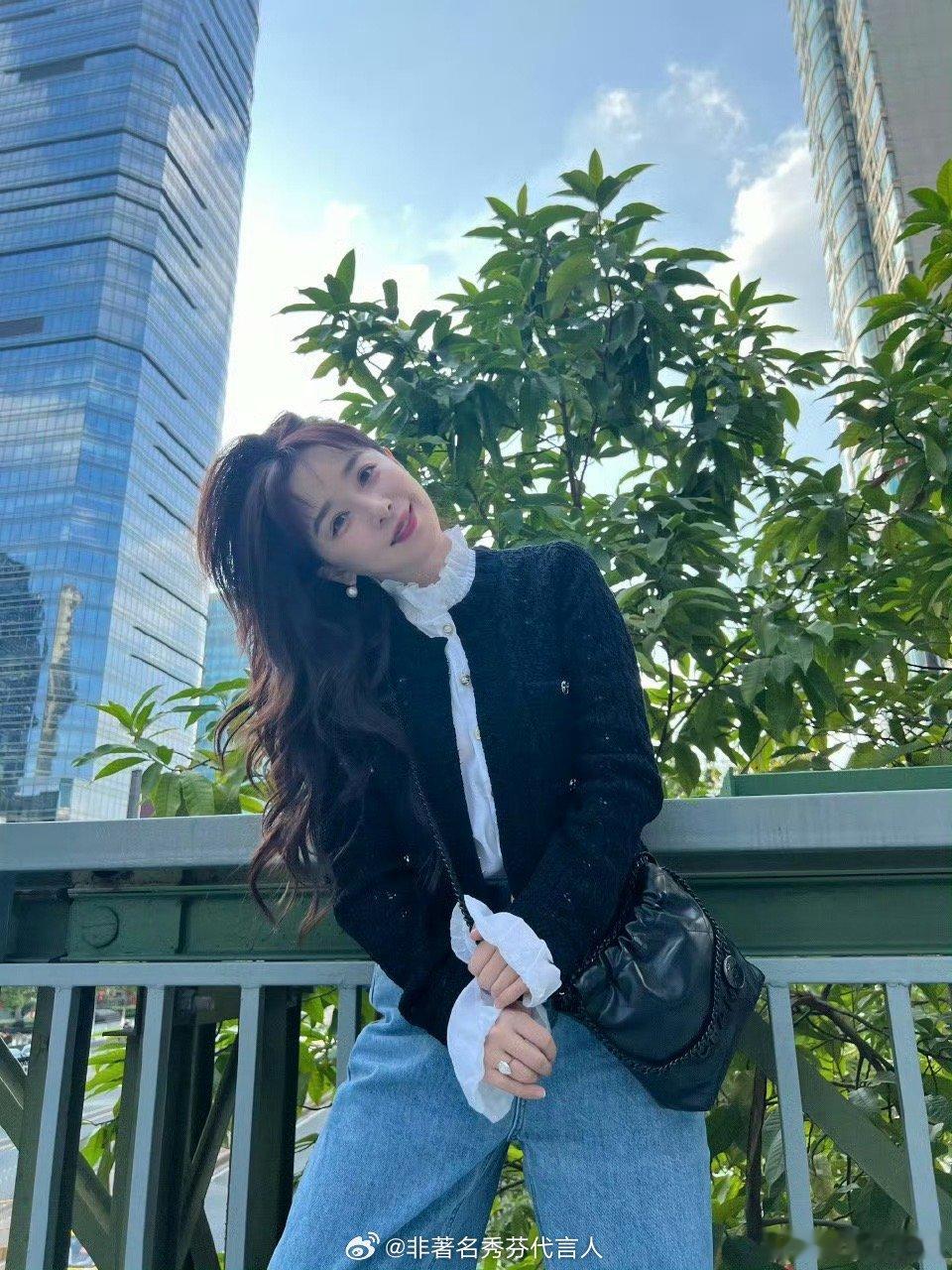 阚清子周一九宫格姐姐好元气喔 