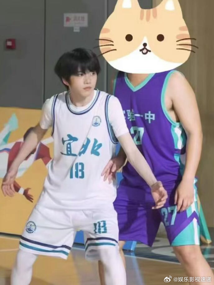 TFBOYS打棒球TF四代打篮球一代棒球、四代篮球，剧集里的运动戏份延续热血基调