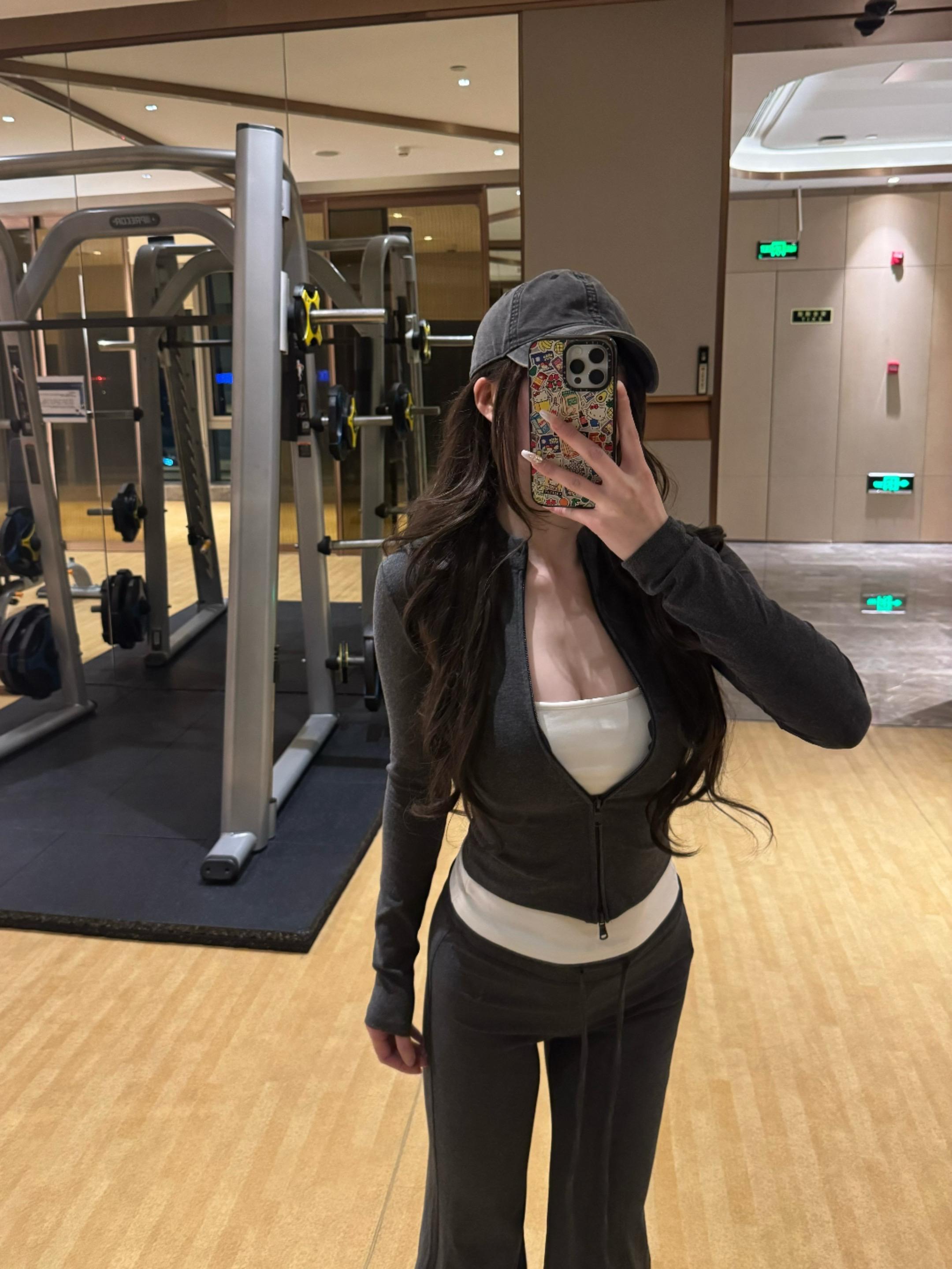 不健身 就拍照🤳