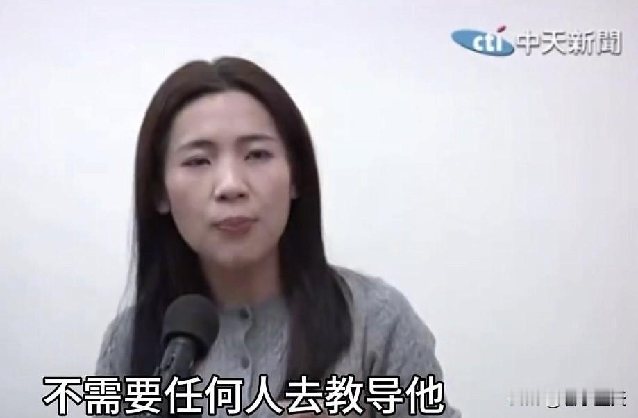 台北市长选举已经进入到最后冲刺阶段，蓝营团队成员倾尽全力，奔赴活动现场为蒋万安继