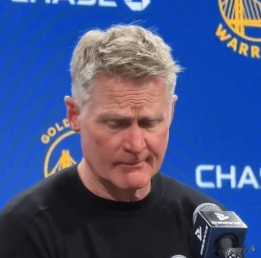 难！科尔谈巴特勒伤病：

“我对巴特勒的伤情一无所知。”

“我一开始甚至不知道