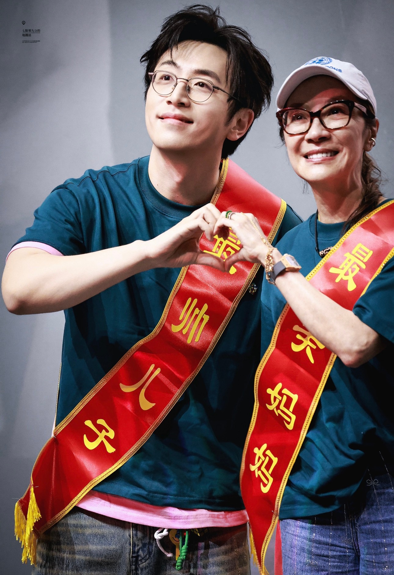 白客在魔方小姐又现挂了 白客不愧是你，被《魔方小姐》导演在路演现场认证了又现挂了