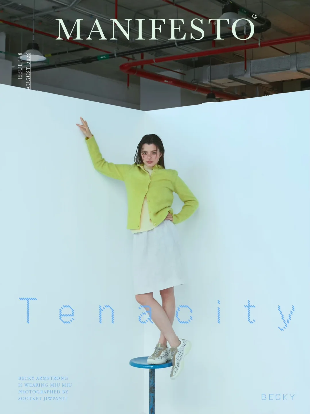Becky新封面，美丽的Miu Miu Girl