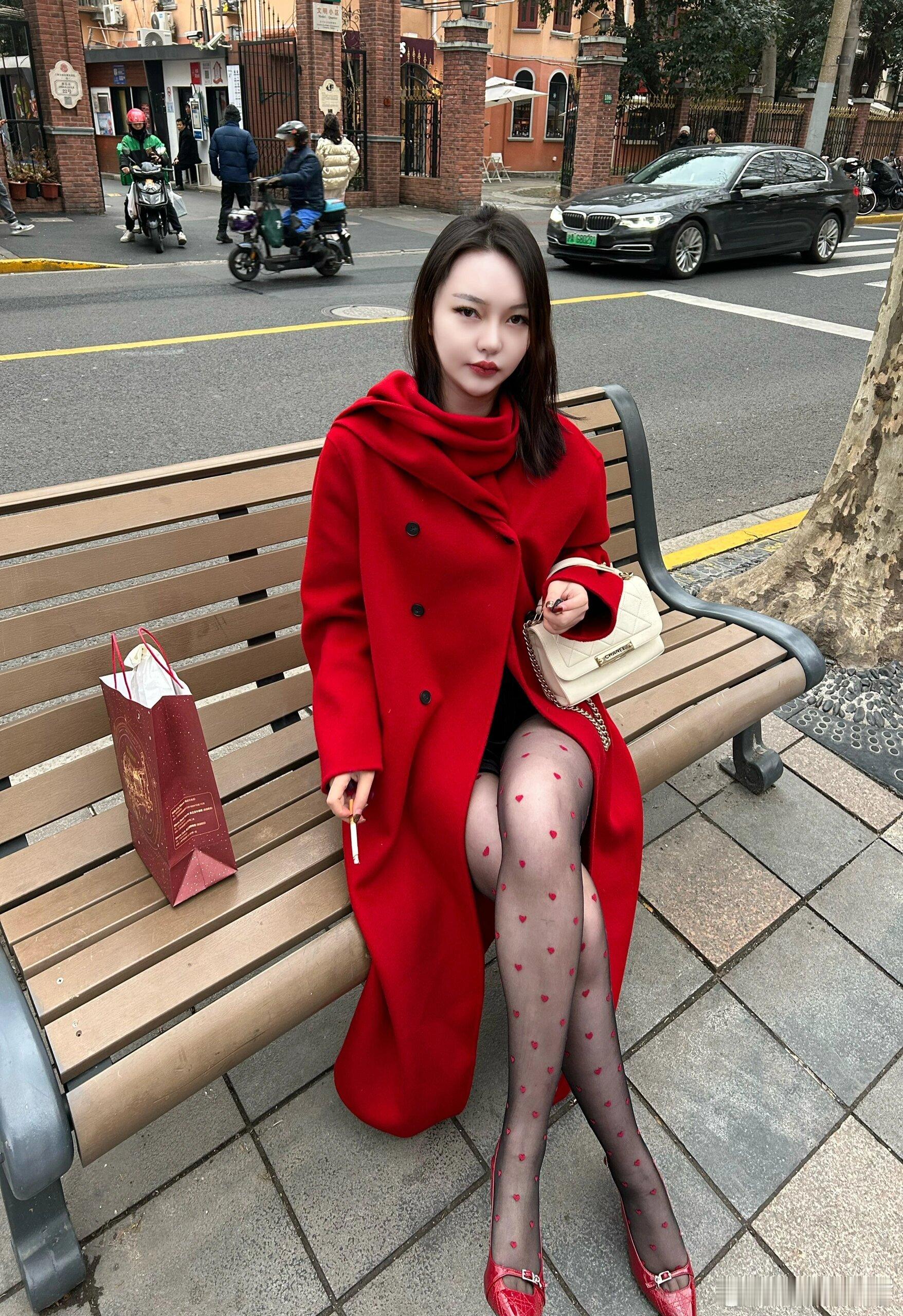 红色桃心袜 ​​​