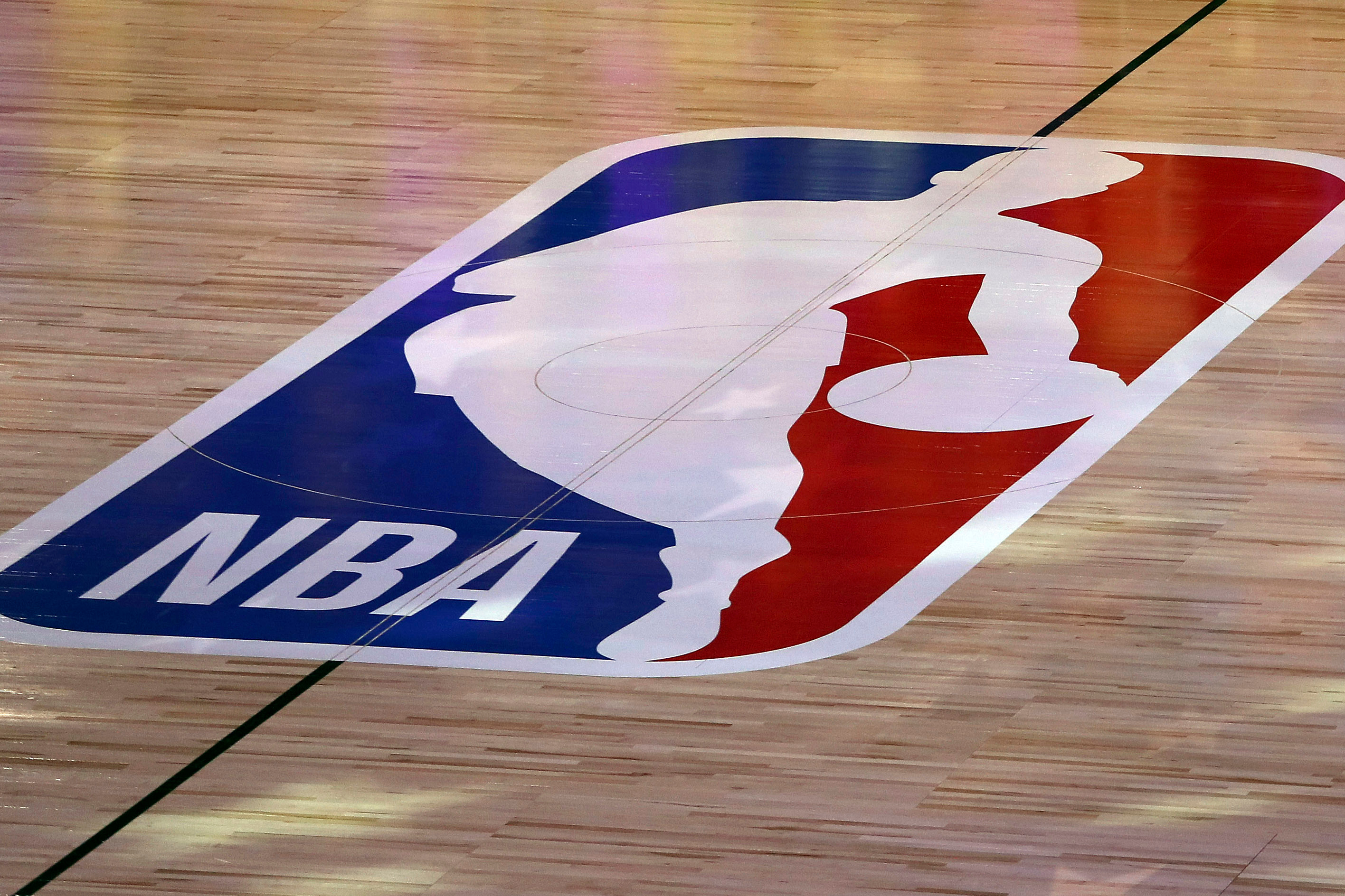 #湖人队将以125亿卖给特朗普亲戚#【#NBA湖人队或以天价再度易主#】据法新社